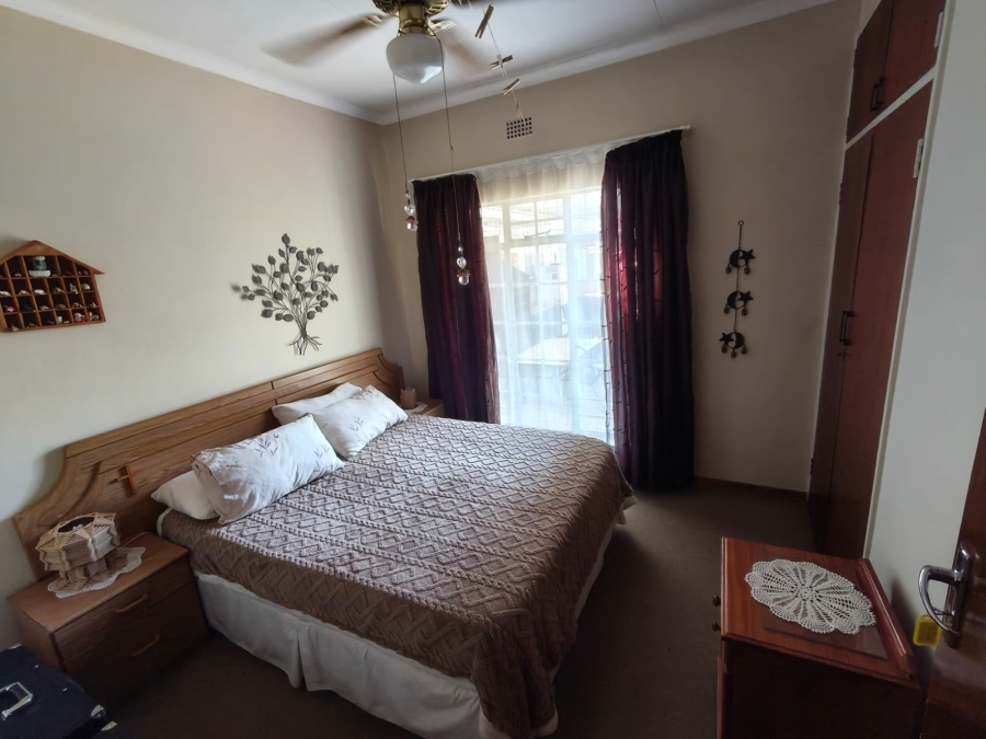 4 Bedroom Property for Sale in Safari Gardens North West